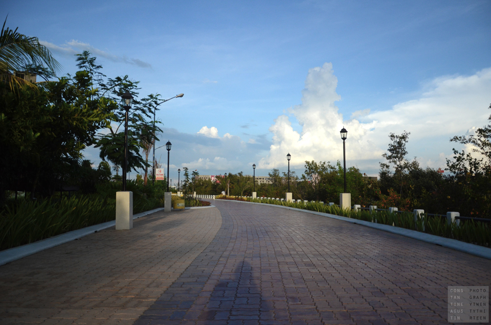 Iloilo River Esplanade